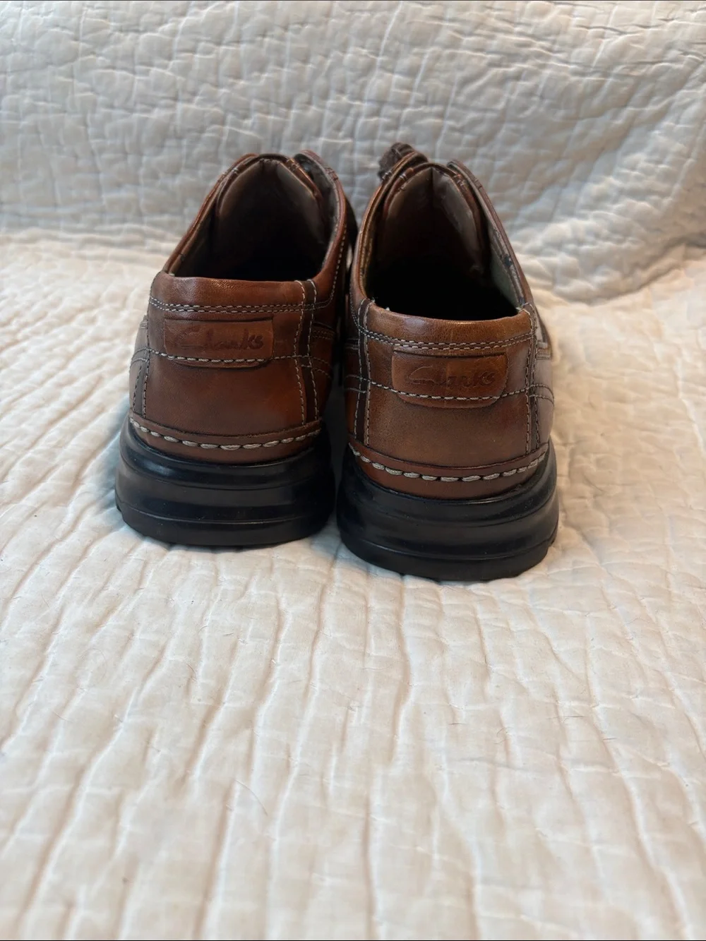 Clarks Men's Two-Tone Brown Leather Lace-Up Oxfords